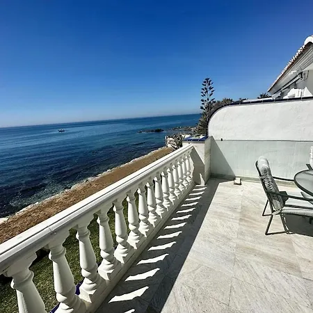 Beachfront Apartment With Pleasant Views Of The Sea And The Historic Lighthouse. La Cala De Mijas Exterior photo