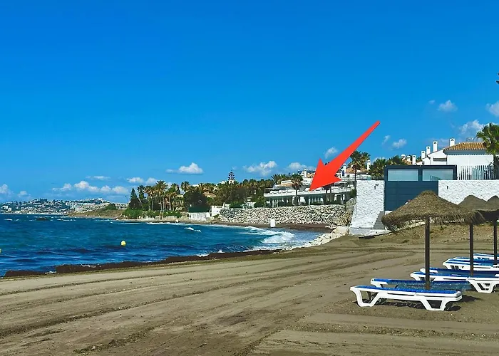 Beachfront Apartment With Pleasant Views Of The Sea And The Historic Lighthouse.